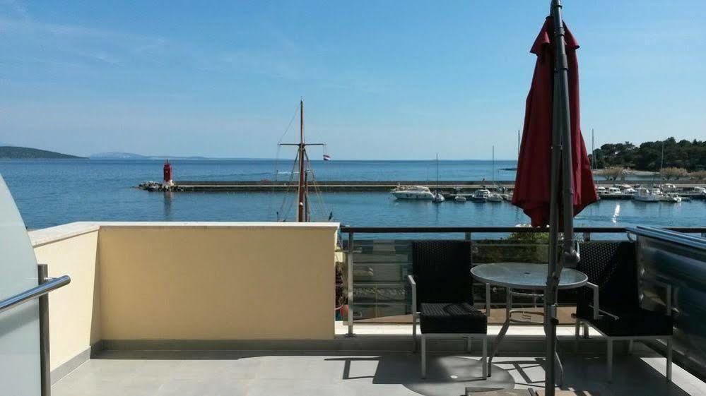 Hotel Marina Krk Town Eksteriør billede